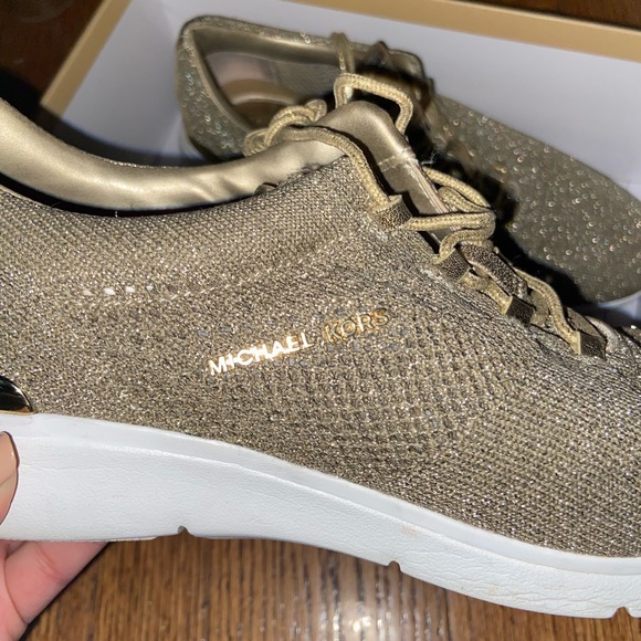 Gold sparkle Michael Kors sneakers - Picture 2 of 7